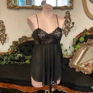Vintage y2k Victoria's Secret Floral Lace V-Neck Babydoll Size S Black